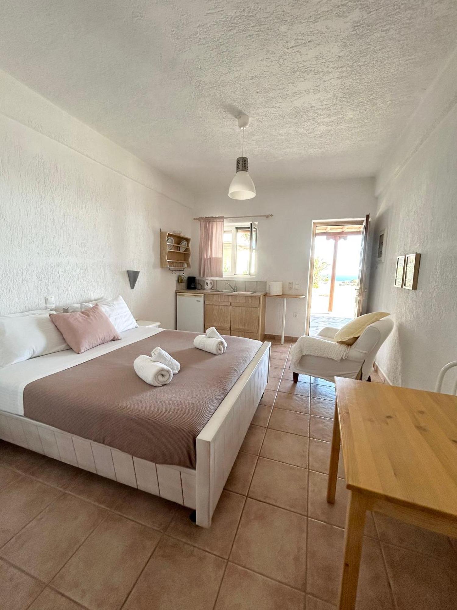 Fos Apartments Mykonos Agios Ioannis Diakoftis Værelse billede