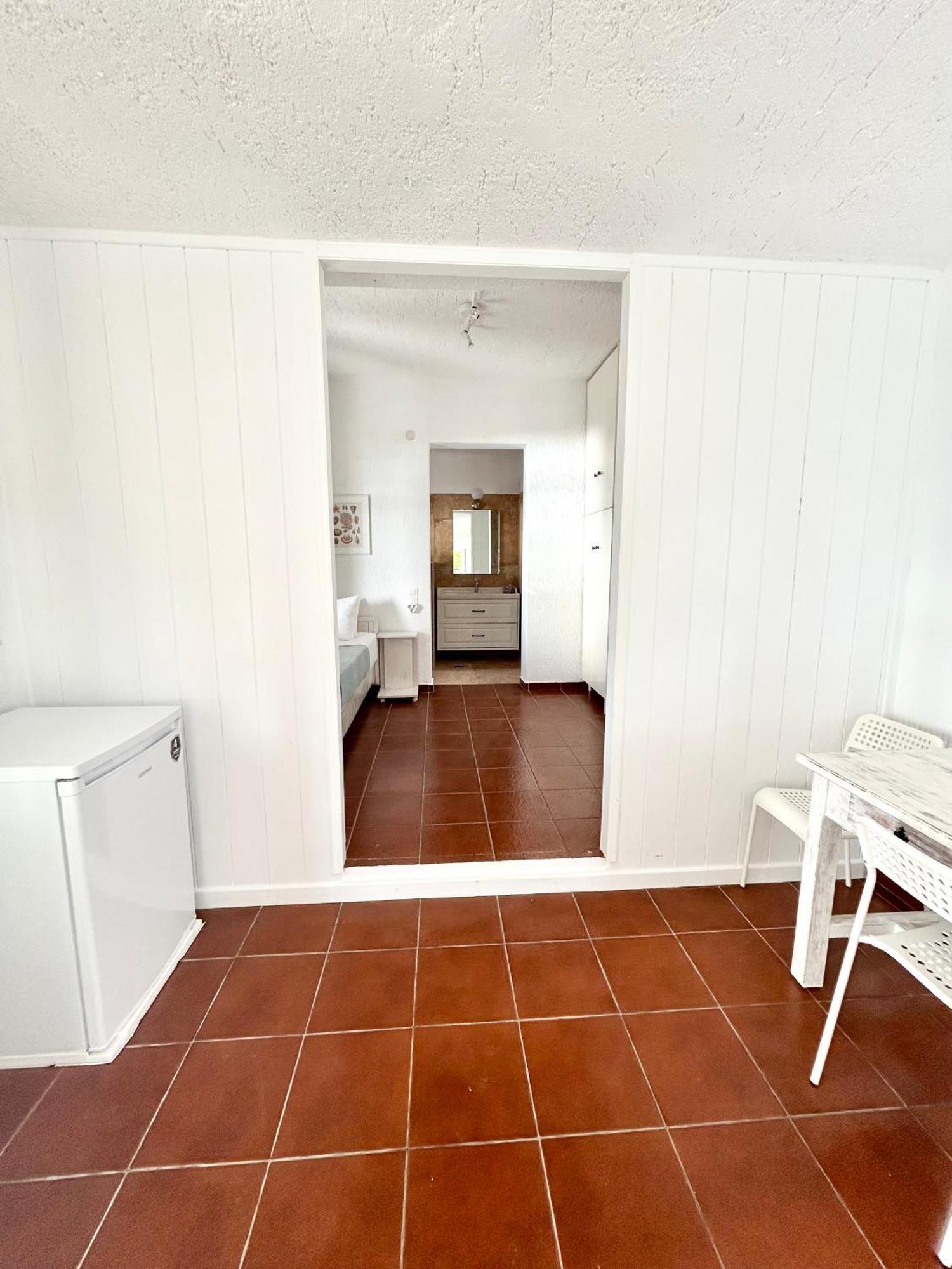 Fos Apartments Mykonos Agios Ioannis Diakoftis Værelse billede
