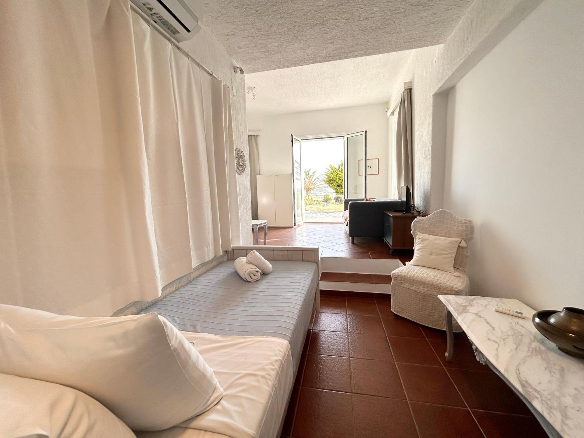 Fos Apartments Mykonos Agios Ioannis Diakoftis Værelse billede